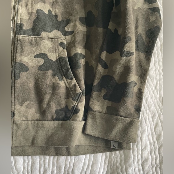 Eddie Bauer Camo Hoodie - Picture 2 of 4
